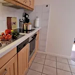 Ahndole-hollken Apartmán *