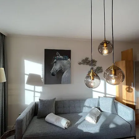 Ahndole-hollken Apartment *