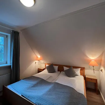Ahndole-hollken Apartment *