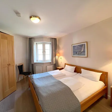 Ahndole-hollken Apartment *