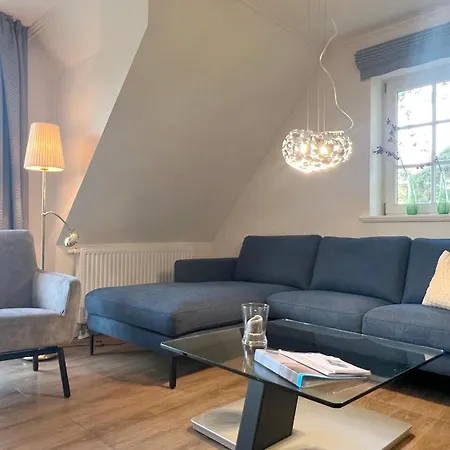 Ahndole-hollken Apartment *