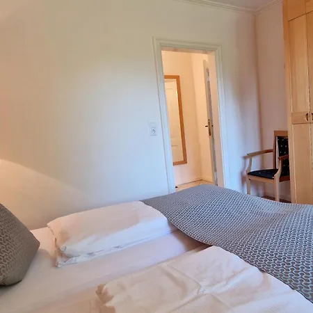 Ahndole-hollken Apartment *