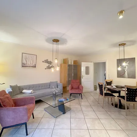 Ahndole-hollken Apartment
